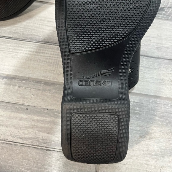 Dansko Black Leather Slide Sandals Mules Perforated Pattern EU Size 42 US 12 - Picture 4 of 8